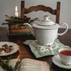 Baumwollstoff Wintergrün und Dachse